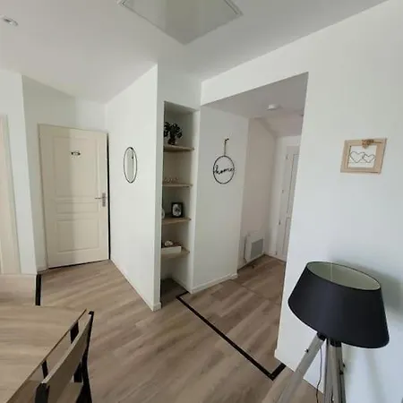 Centre Apartment *